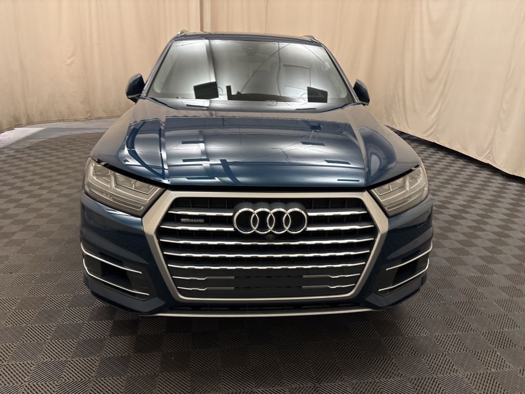 2018 Audi Q7 3.0T Prestige photo 2