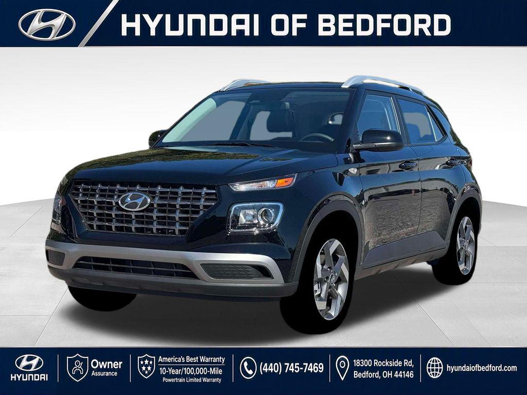 2026 Hyundai Venue SEL SUV near Cleveland
