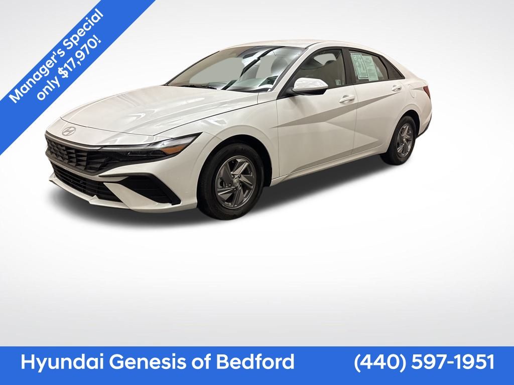 2025 Hyundai Elantra SE