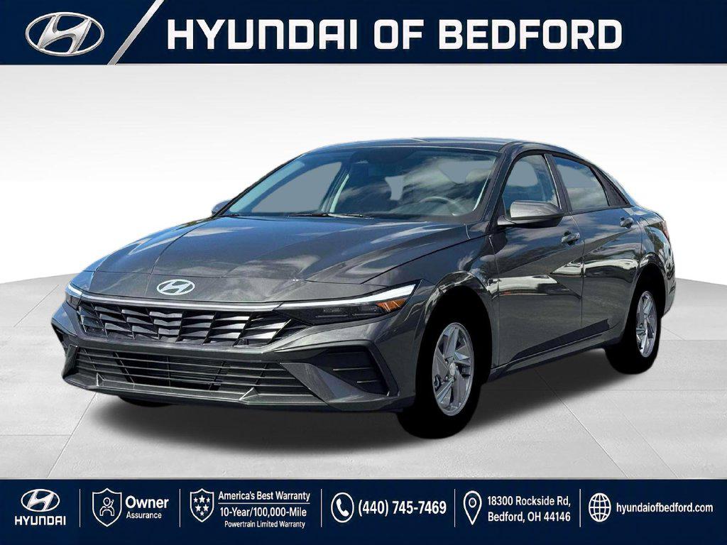 2026 Hyundai Elantra SE Sedan near Cleveland