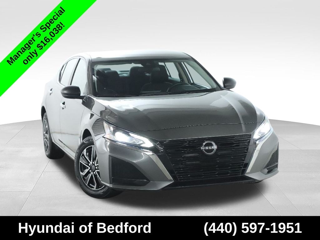 Used 2024 Nissan Altima 2.5 S Sedan