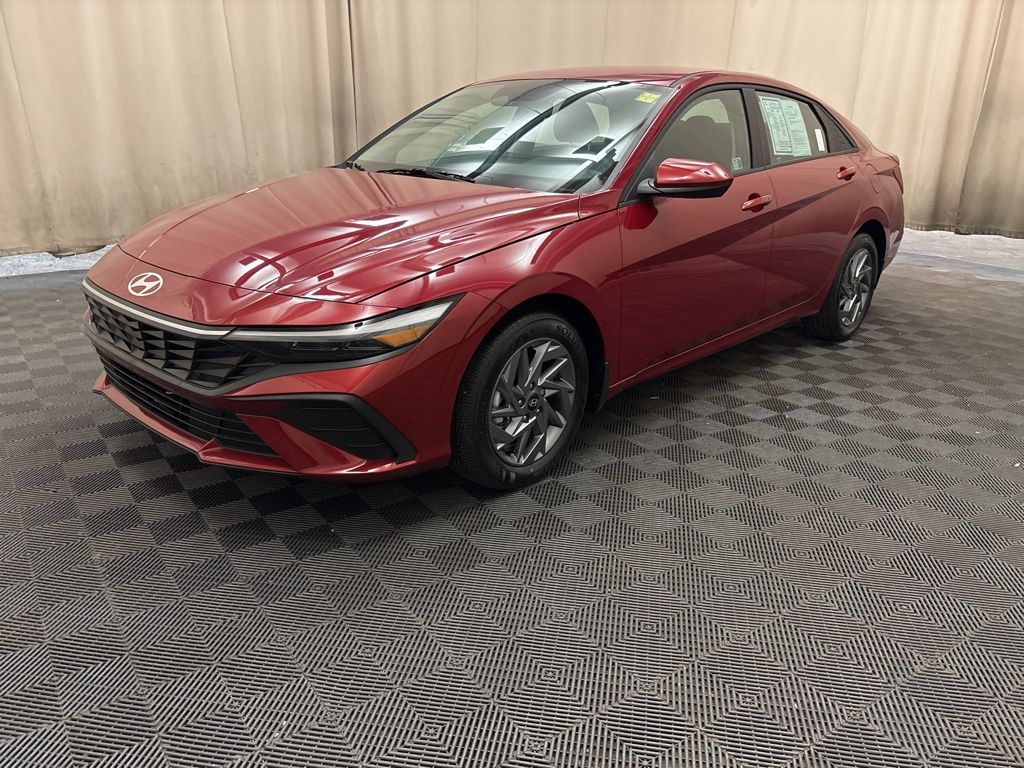 2024 Hyundai Elantra Sedan 