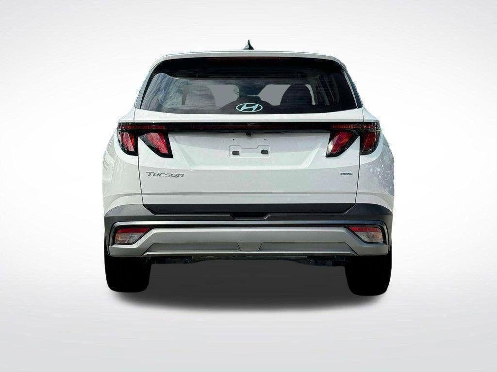 2025 Hyundai Tucson SE - Photo 6