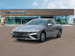 2025 Hyundai Elantra SE Sedan near Cleveland