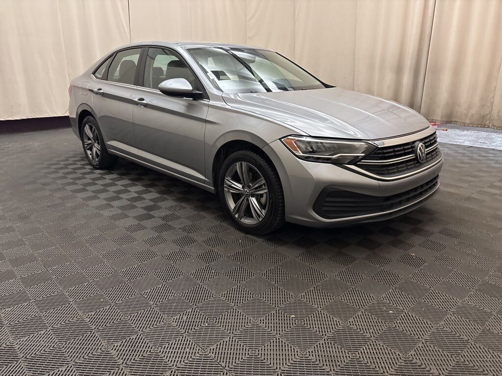 Used 2024 Volkswagen Jetta 1.5T SE Sedan