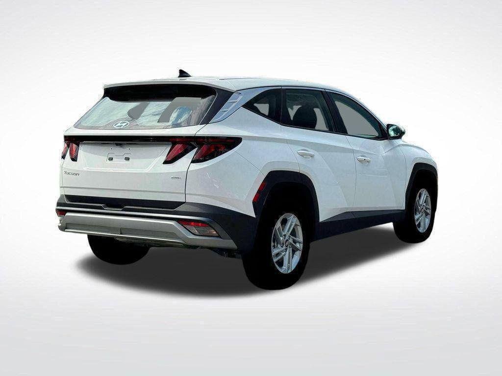 2025 Hyundai Tucson SE - Photo 7