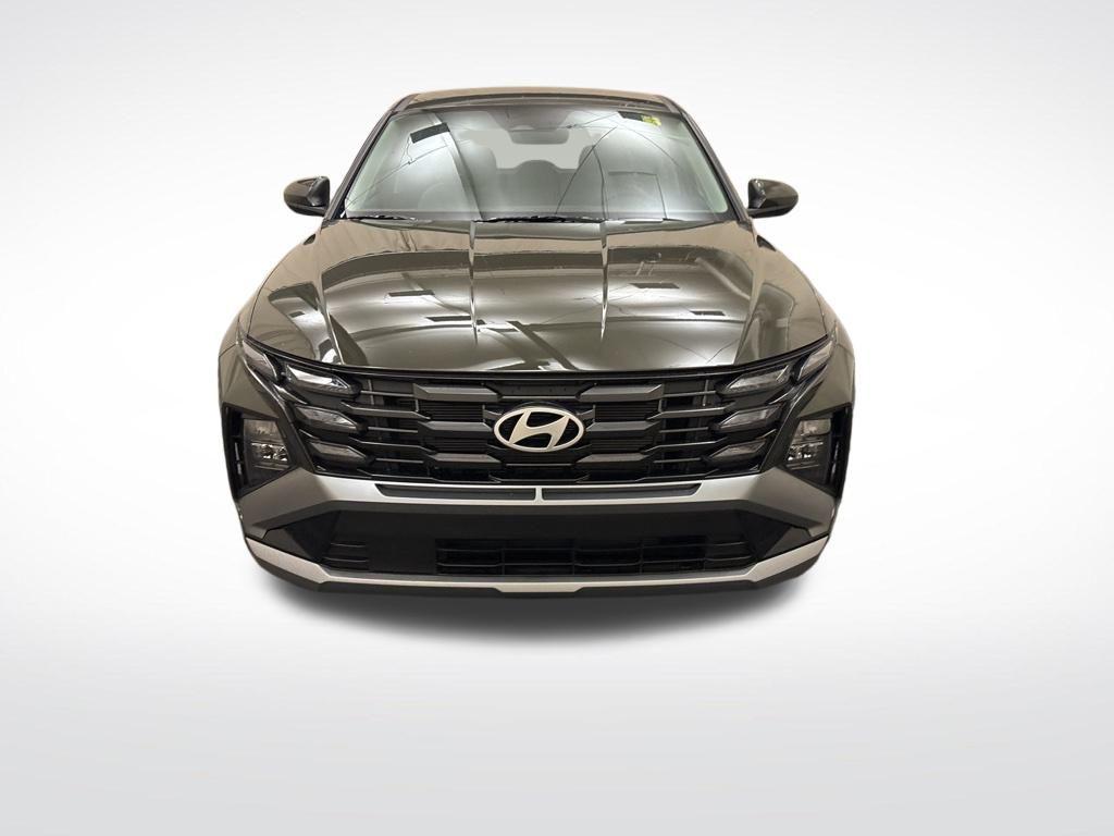 2025 Hyundai Tucson SE photo 2