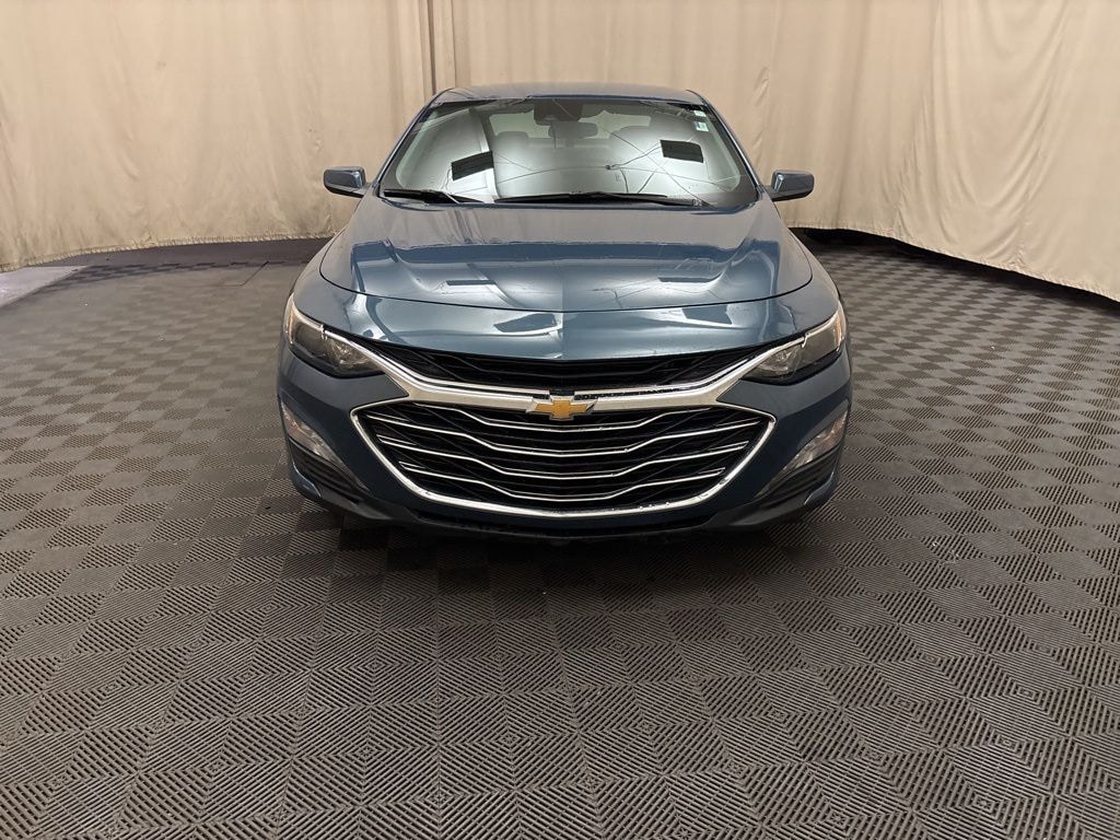 Used 2025 Chevrolet Malibu 1LT Sedan
