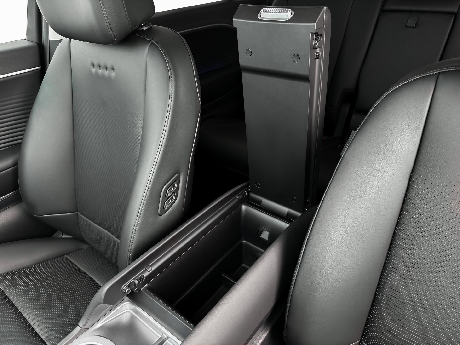 2026 Hyundai IONIQ 9 SEL - Photo 18