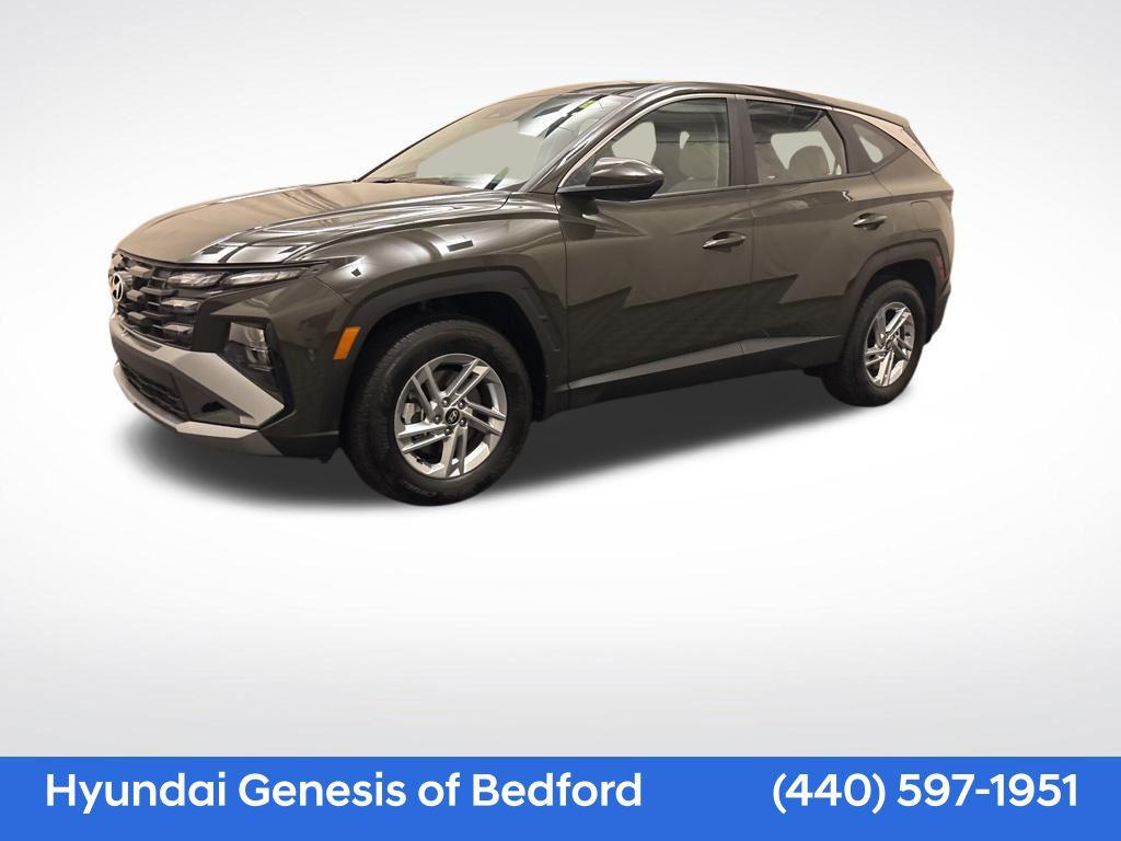 2025 Hyundai Tucson SE's photo