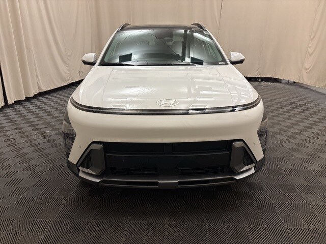 2024 Hyundai Kona Limited photo 2