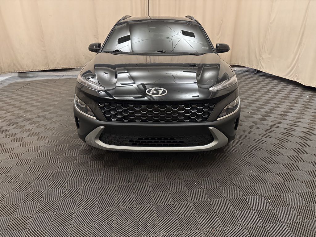 2023 Hyundai Kona SEL photo 2