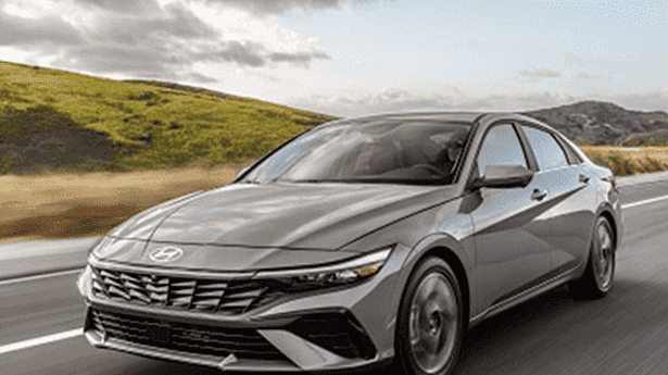 Top%20Hyundai%20Models%20for%20Bedford%20College%20Students%20post.png