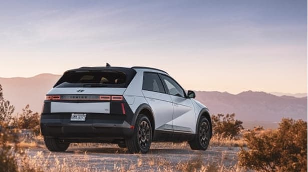 Hyundai's%20IONIQ%205%20Wins%20KBB's%20EV%20Best%20Buy%20Of%202025%20post.jpg