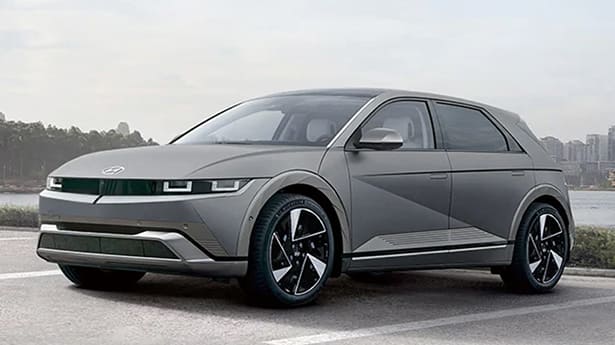 First%20Drive%20Review-%20The%202025%20Hyundai%20IONIQ%205%20post.jpg