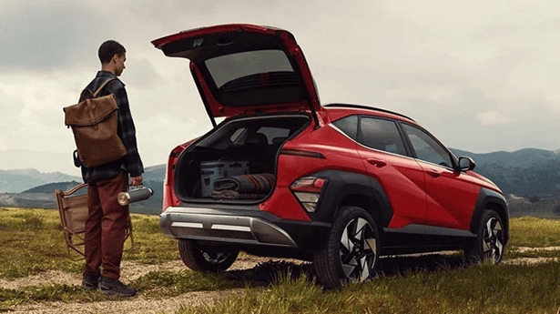 2026%20Hyundai%20Kona%20vs.%20Hyundai%20Venue-%20Which%20Compact%20SUV%20Fits%20Your%20Lifestyle_%20%20post.png