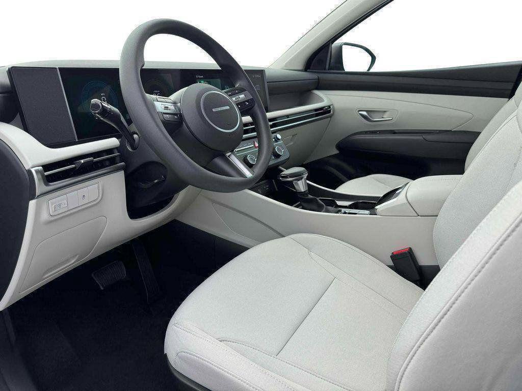 2025 Hyundai Tucson SE - Photo 14