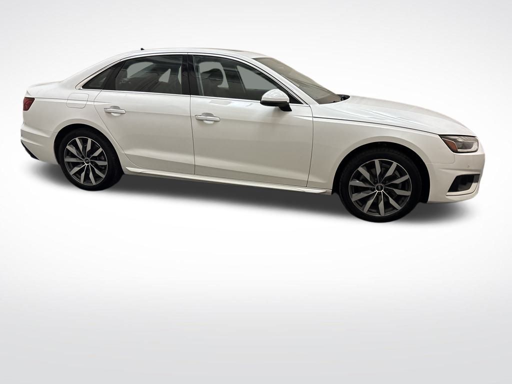2022 Audi A4 Premium Plus - Photo 4