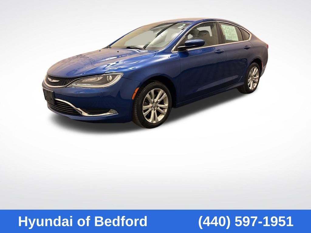 2015 Chrysler 200's photo
