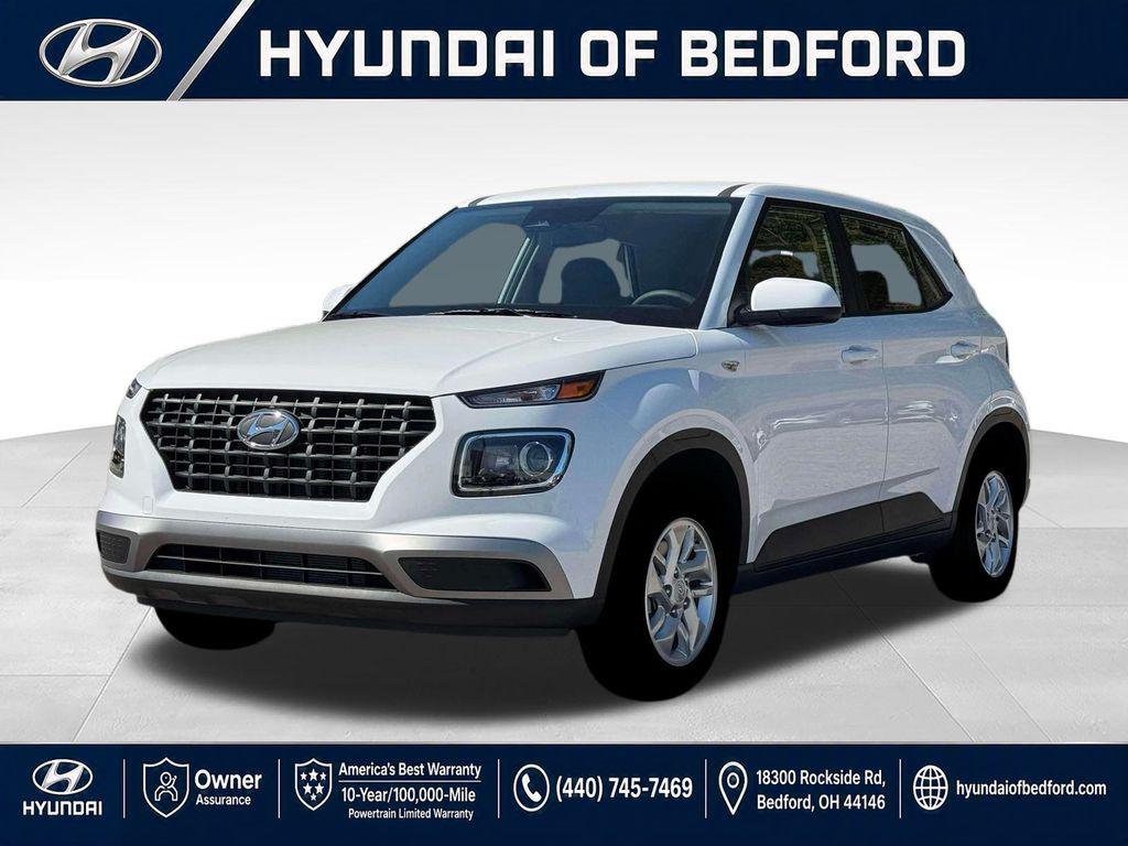 2026 Hyundai Venue SE SUV near Cleveland