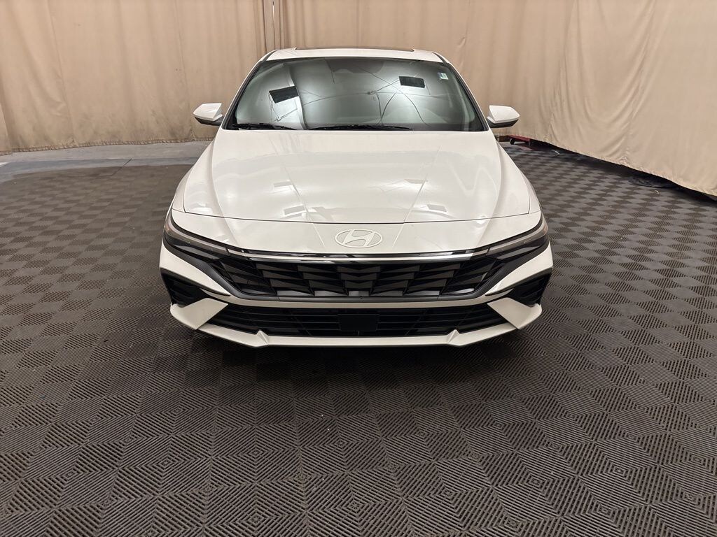 Used 2024 Hyundai Elantra SEL Sedan
