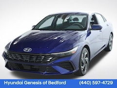 2024 Hyundai Elantra SEL Convenience Sedan near Cleveland