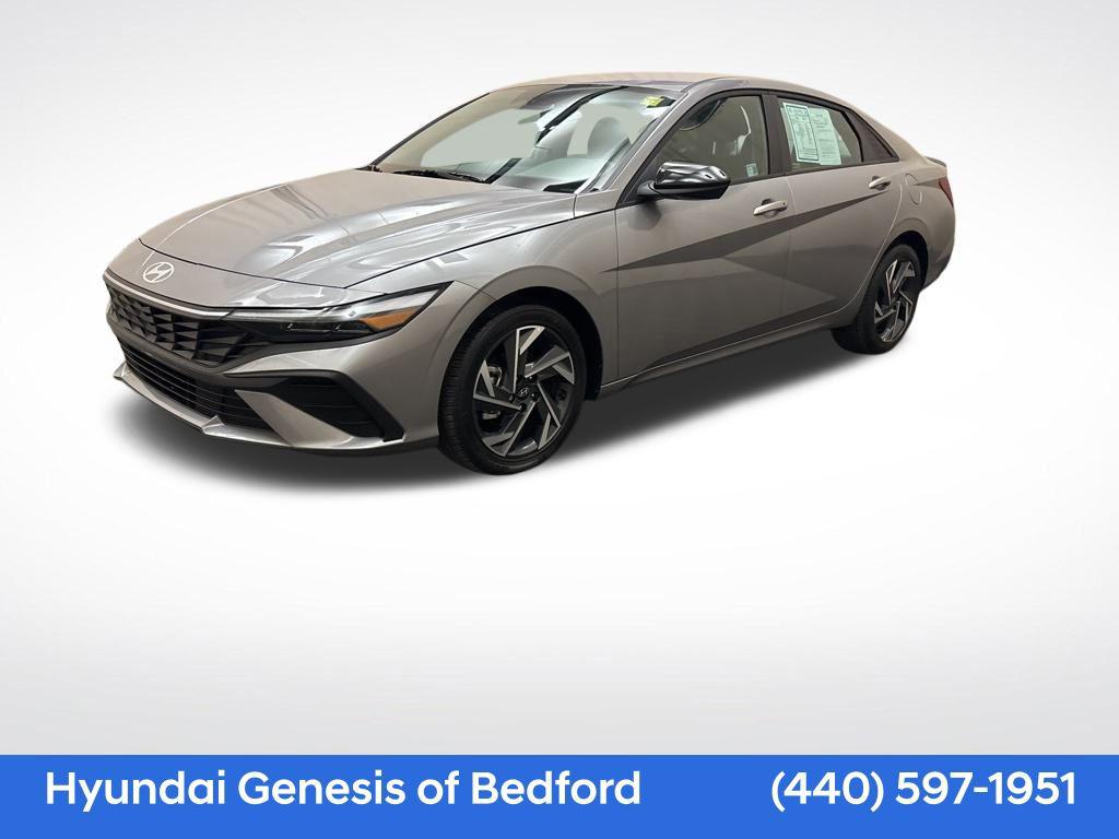 2025 Hyundai Elantra SEL's photo