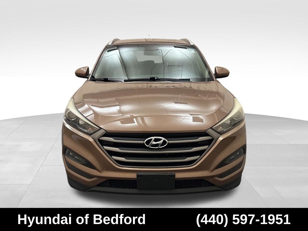 Used 2016 Hyundai Tucson SE with VIN KM8J3CA44GU097040 for sale in Bedford, OH