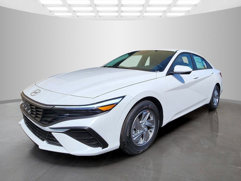 New 2026 Hyundai Elantra SE 4dr Car