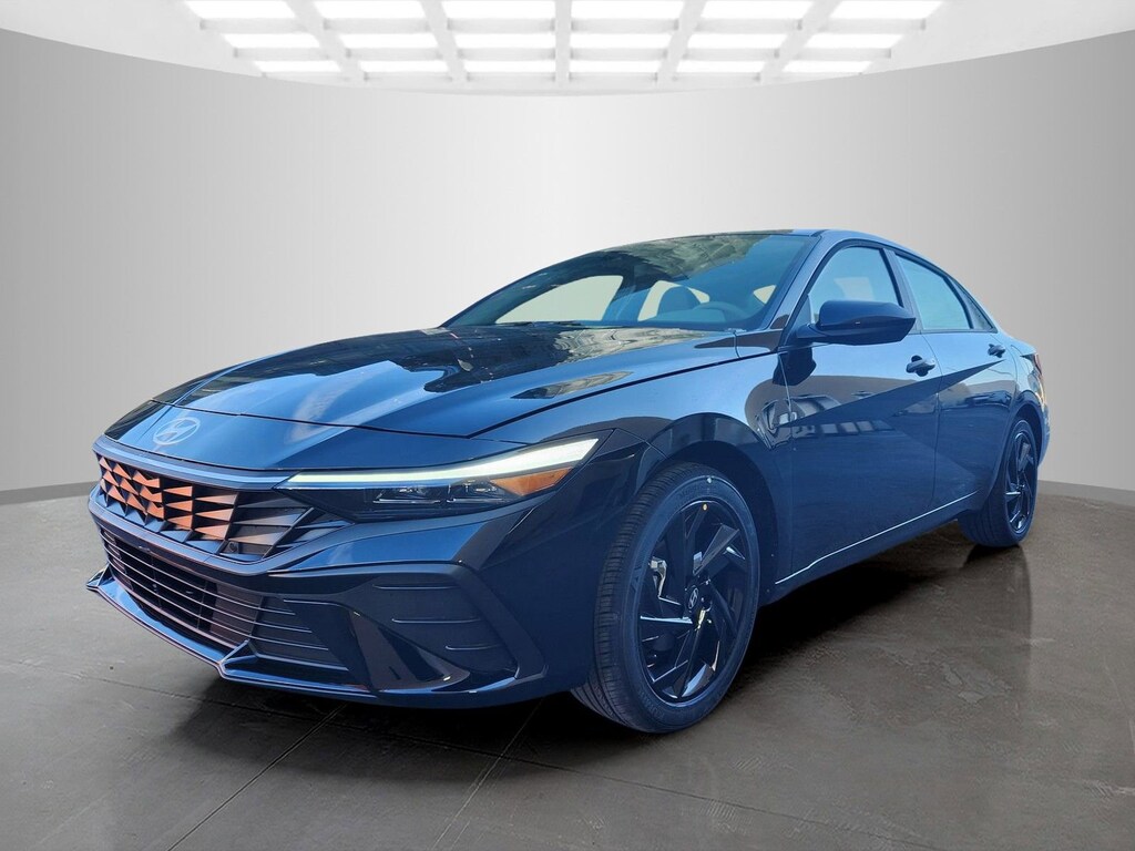 New 2026 Hyundai Elantra SEL Sport 4dr Car