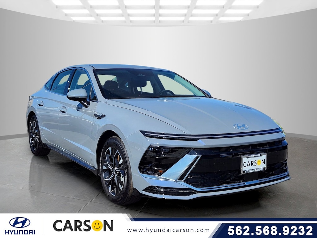 New 2025 Hyundai Sonata SEL 4dr Car