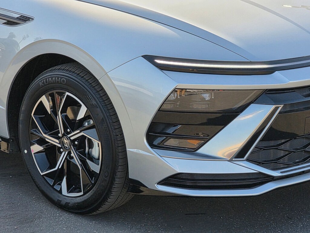 New 2025 Hyundai Sonata SEL 4dr Car