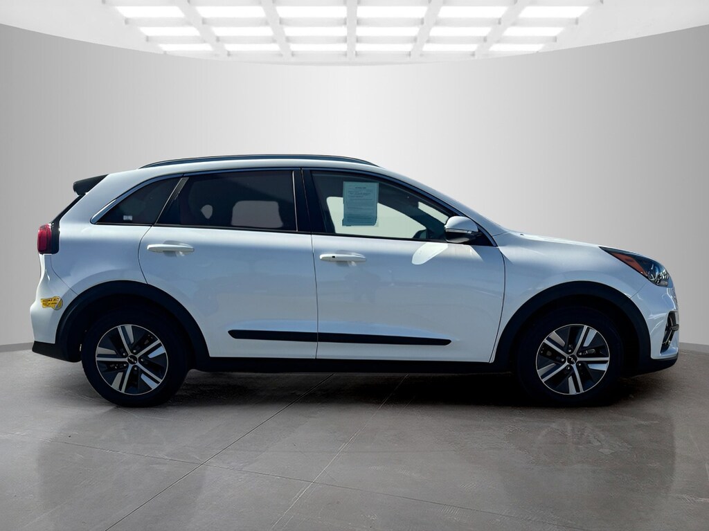 Used 2022 Kia Niro Plug-In Hybrid EX SUV