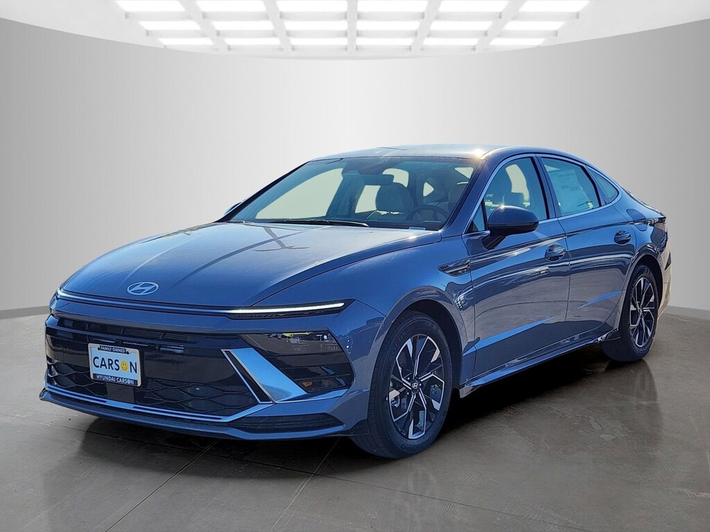 New 2025 Hyundai Sonata SEL 4dr Car