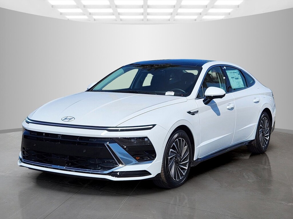 New 2025 Hyundai Sonata Hybrid Limited 4dr Car