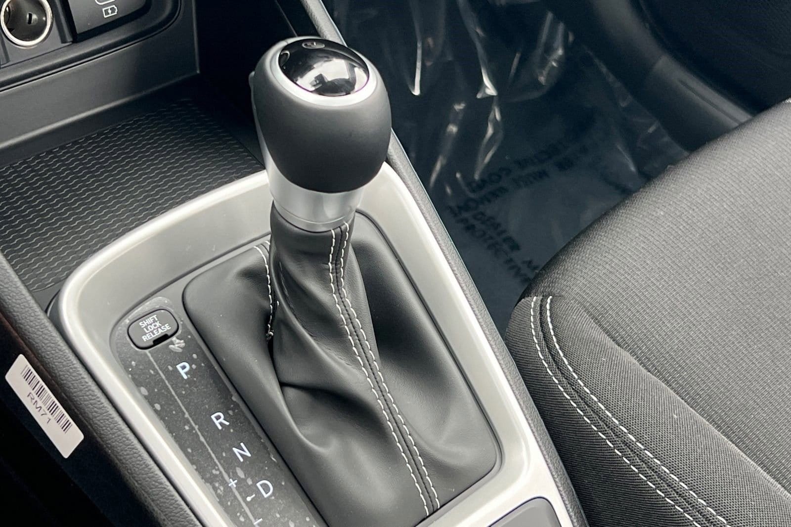 2025 Hyundai Venue SEL - Photo 24