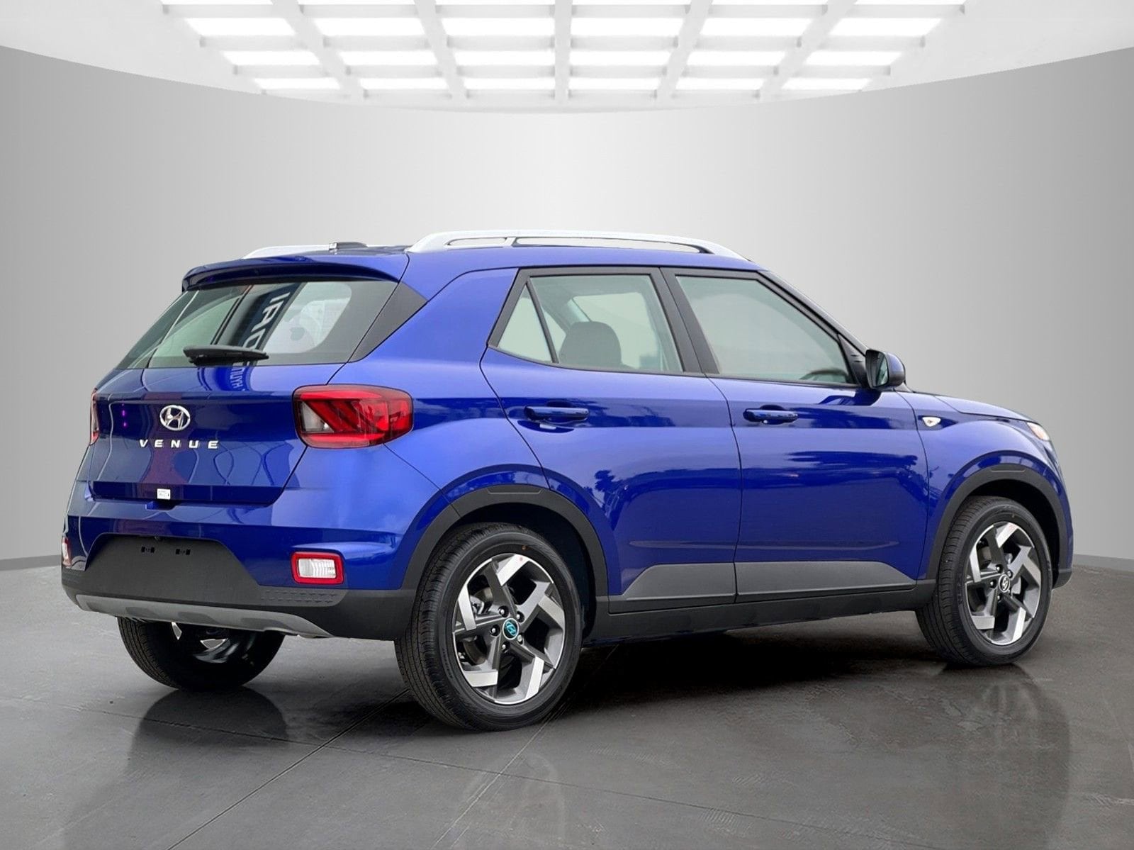 2025 Hyundai Venue SEL - Photo 4