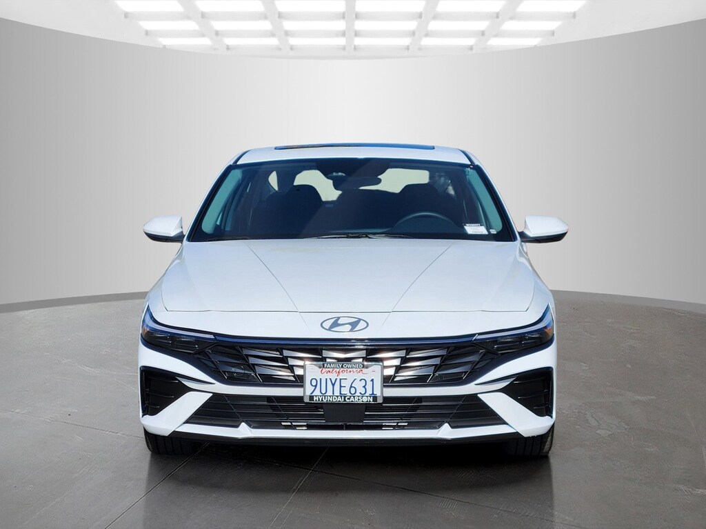Used 2025 Hyundai Elantra SEL Convenience Sedan