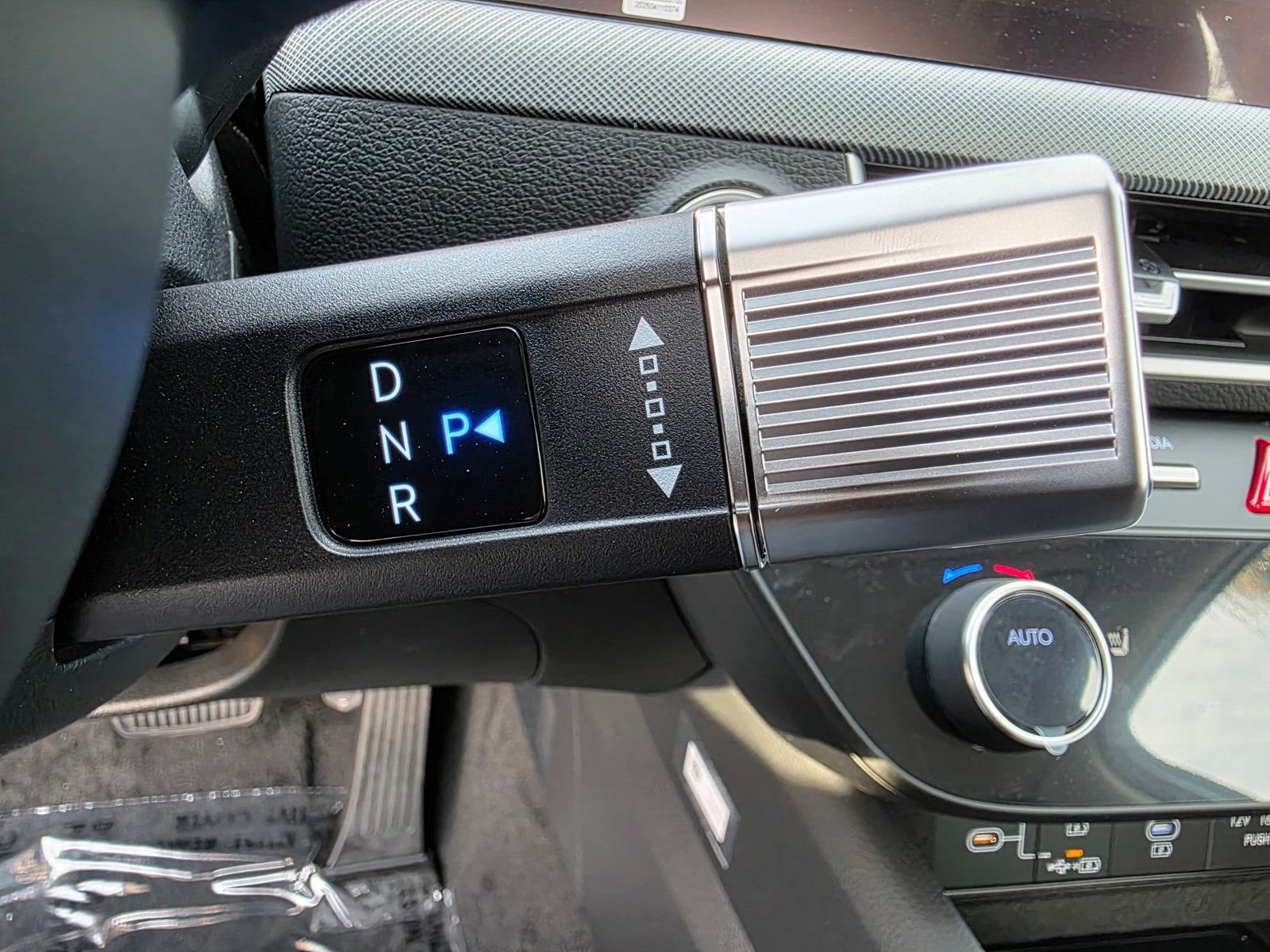 2025 Hyundai Sonata SEL - Photo 30