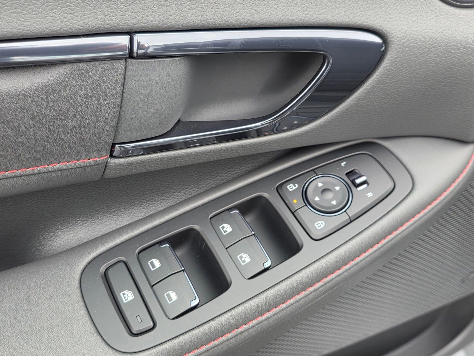 2025 Hyundai Sonata N Line - Photo 15