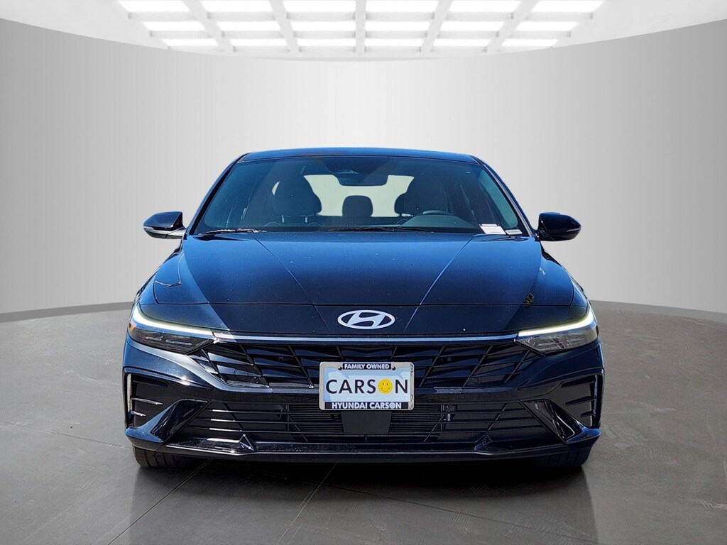 New 2025 Hyundai Elantra Hybrid Limited 4dr Car