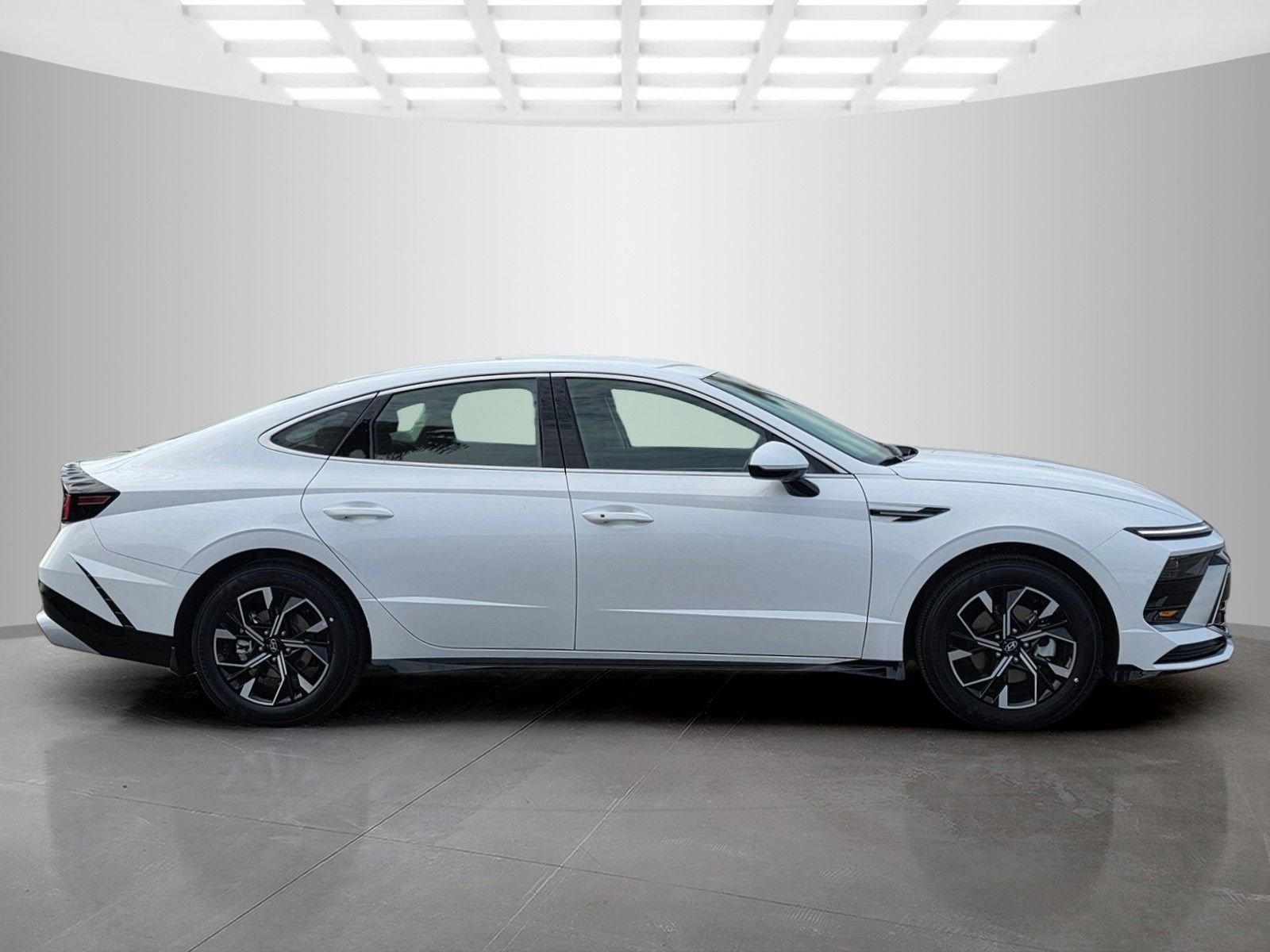 2025 Hyundai Sonata SEL - Photo 6