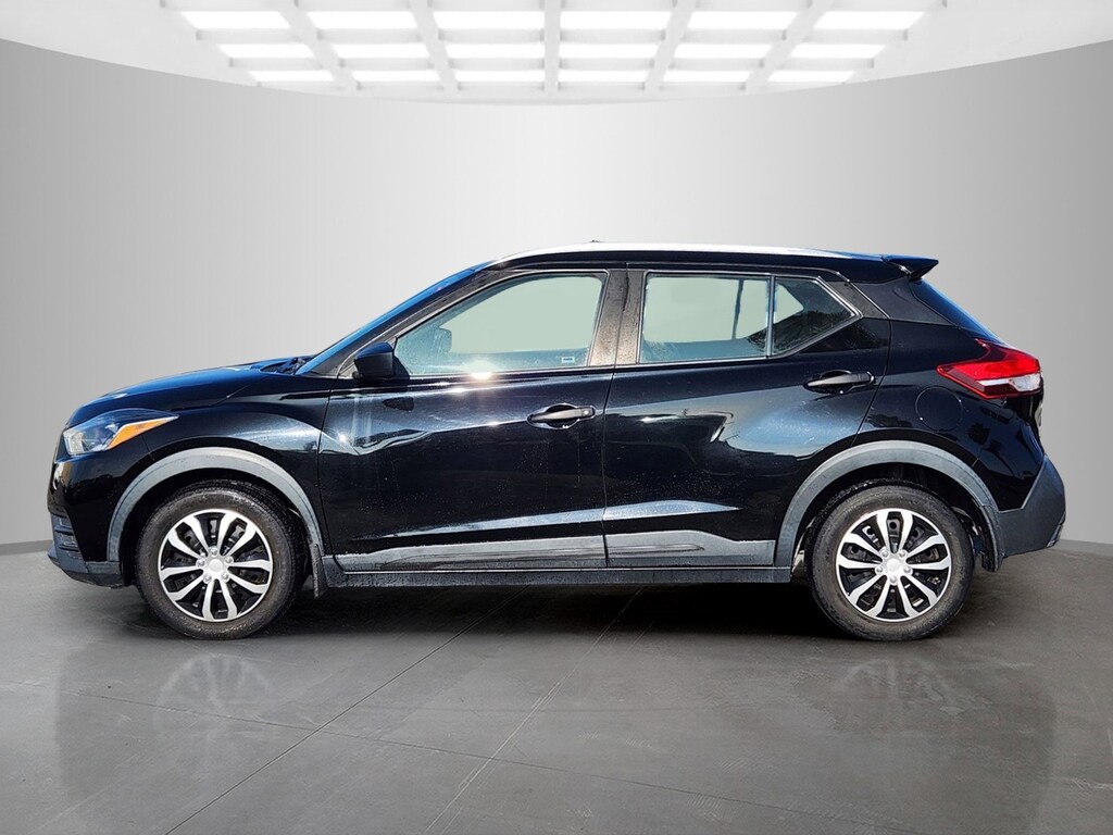 Used 2018 Nissan Kicks S SUV