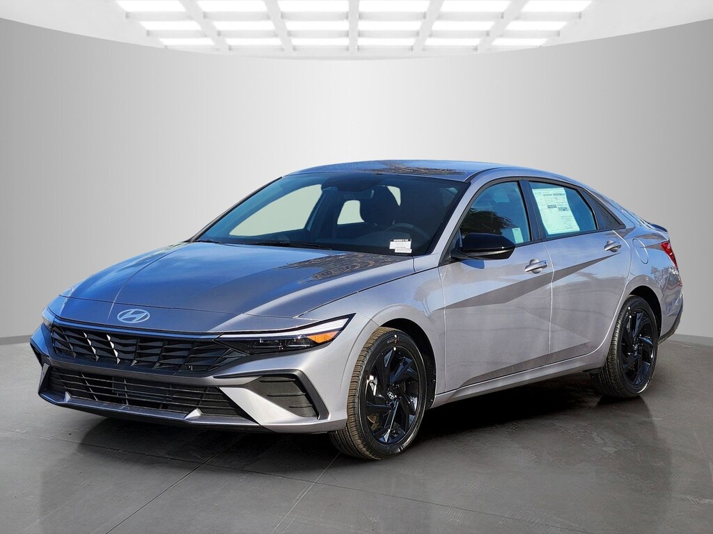 New 2026 Hyundai Elantra SEL Sport 4dr Car