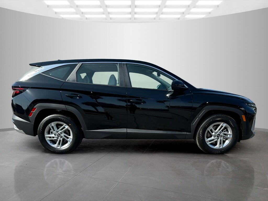 New 2026 Hyundai Tucson SE Sport Utility
