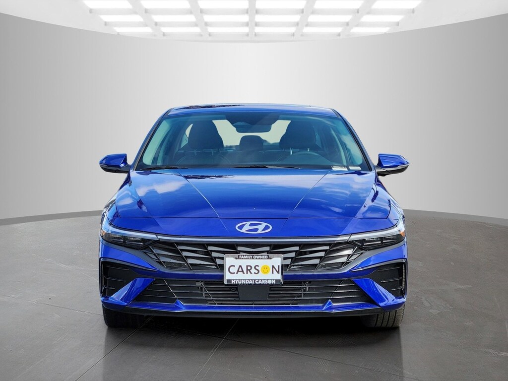 New 2025 Hyundai Elantra Hybrid Limited 4dr Car