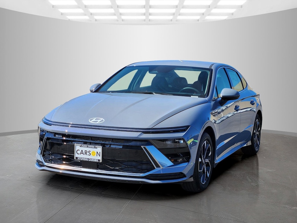 New 2025 Hyundai Sonata SEL 4dr Car