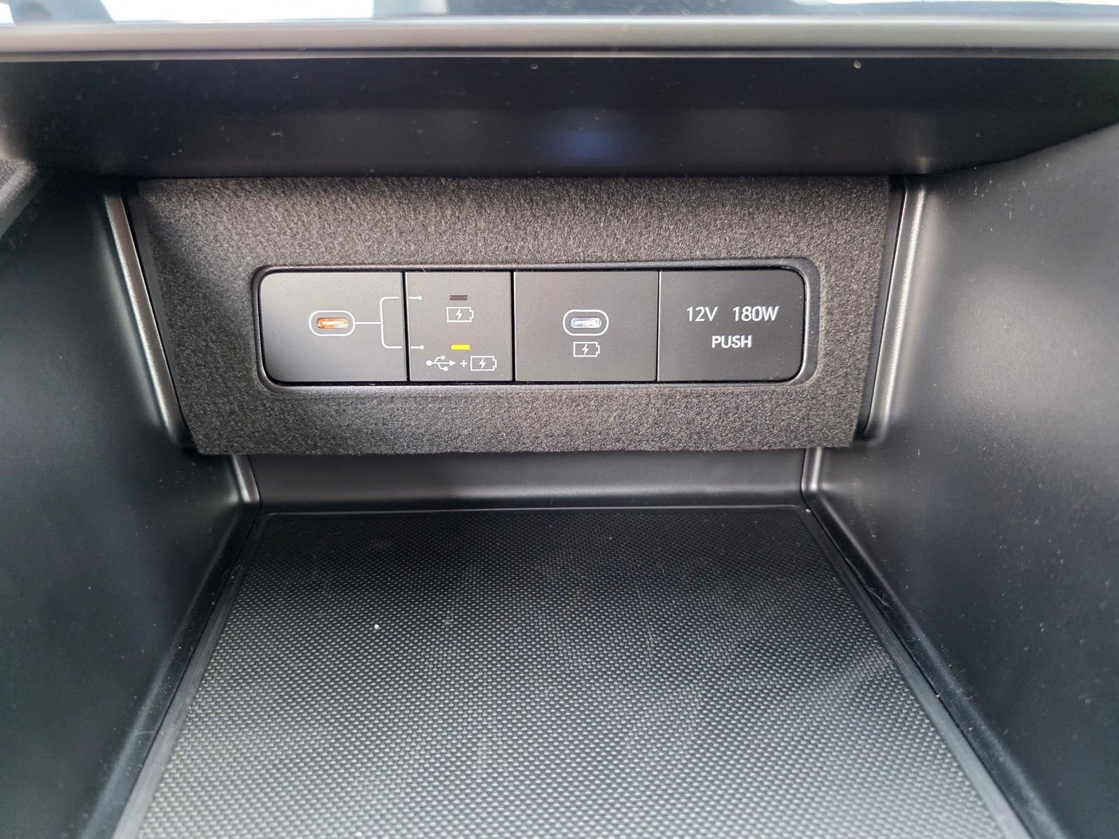 2025 Hyundai Sonata SEL - Photo 28