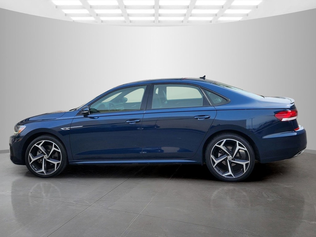 Used 2021 Volkswagen Passat 2.0T R-Line Sedan