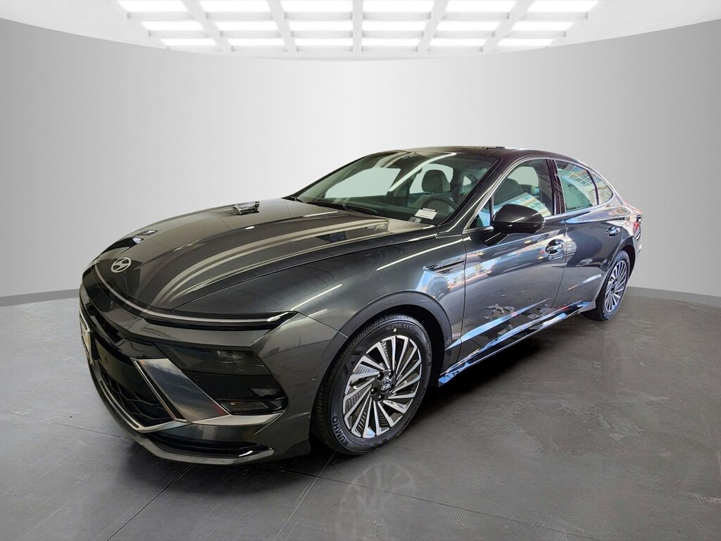 New 2026 Hyundai Sonata Hybrid Limited 4dr Car